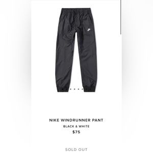 Nike Sportswear ‘Windrunner’ joggers. Worn once, like new condition.
